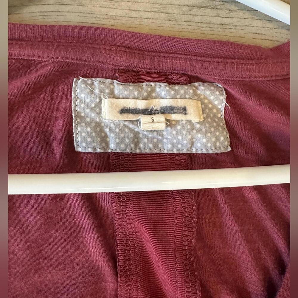 Red long sleeve womens shirt - Picture 3 of 3